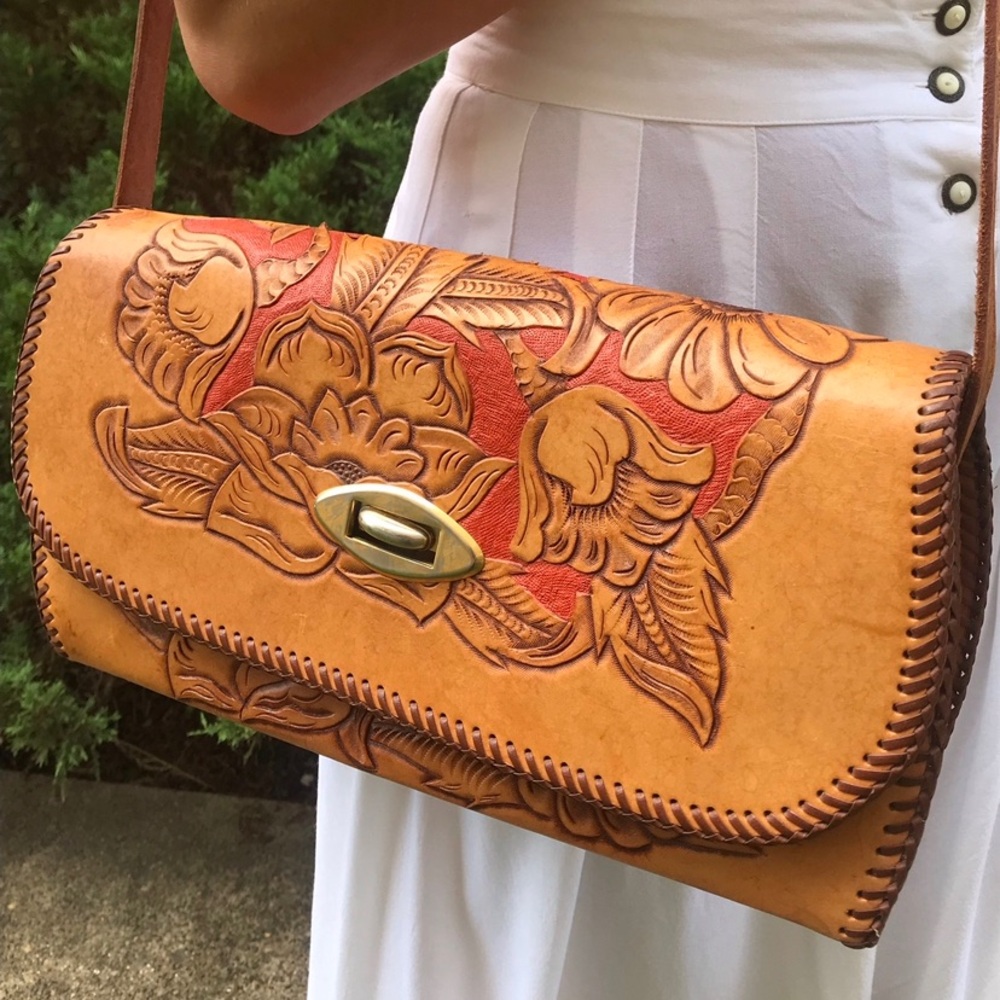 Vintage leather purse